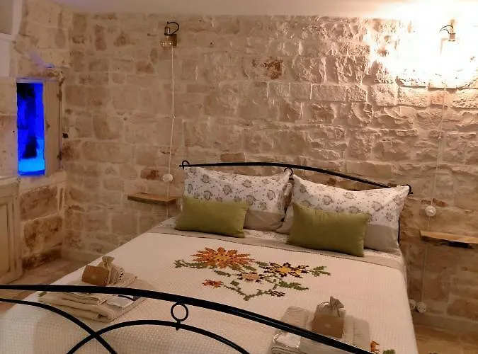 Murantiche Love hotel