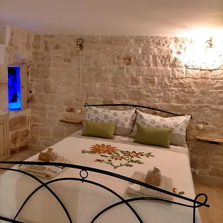 Murantiche Love hotel