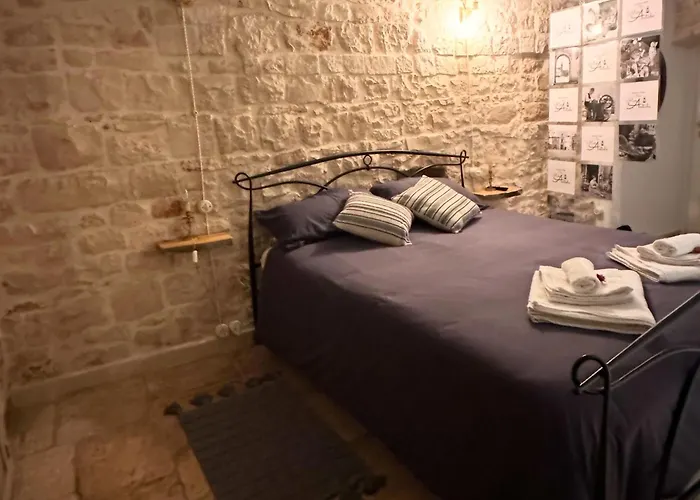 Murantiche Love hotel